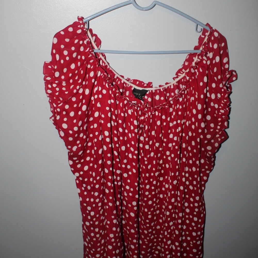 Plus Women's top
